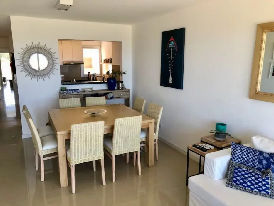 BR020 - Blue Marine - Playa Brava