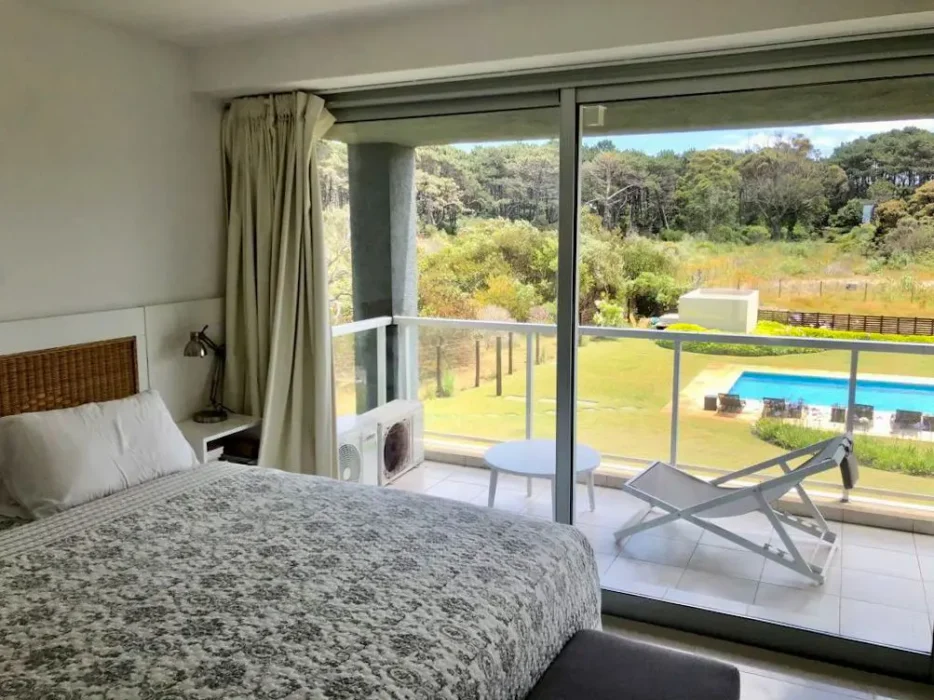 BR020 - Blue Marine - Playa Brava