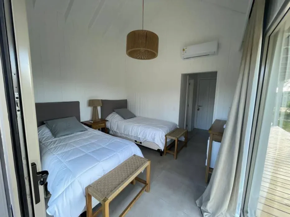 8fe49688-af98-479b-a2d3-47609d1e5f59