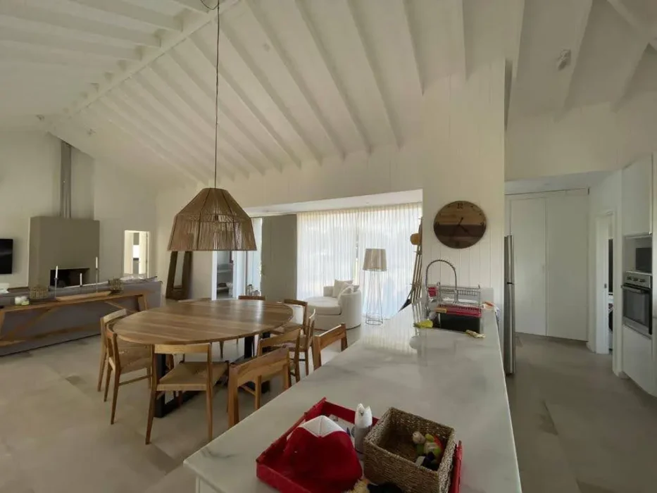 98cb2b74-1157-4cc2-a7ca-f46012bf379f