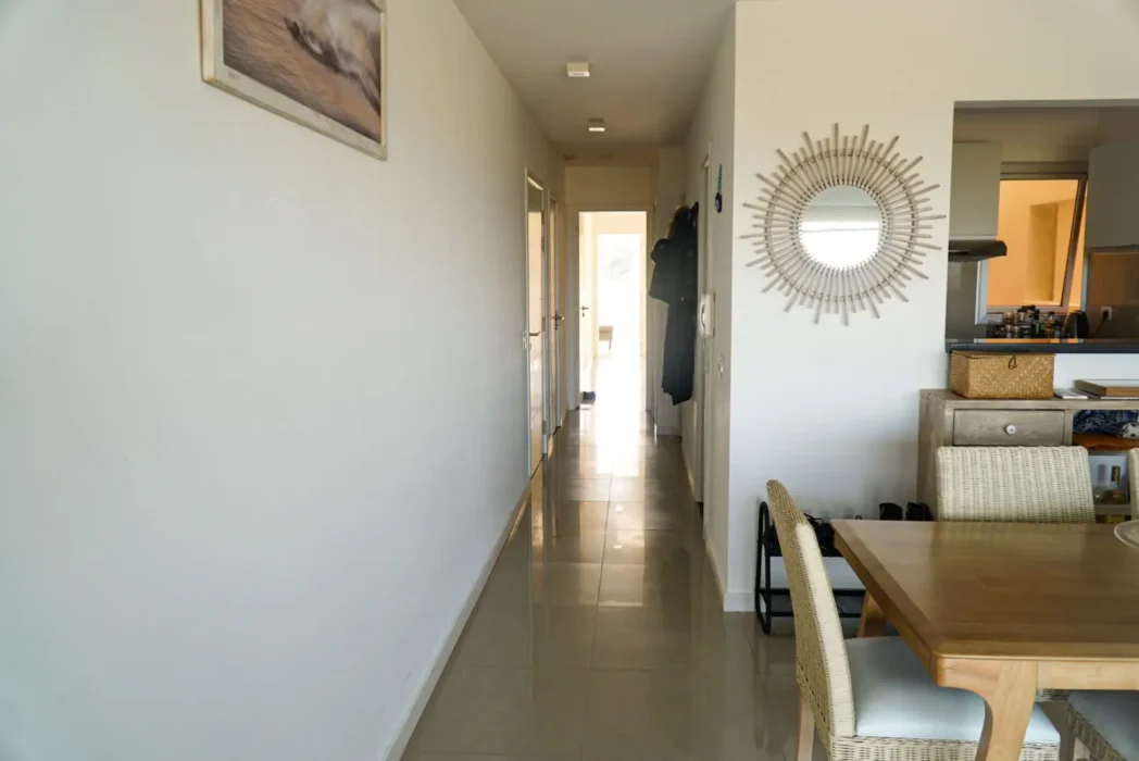 BR020 - Blue Marine - Playa Brava