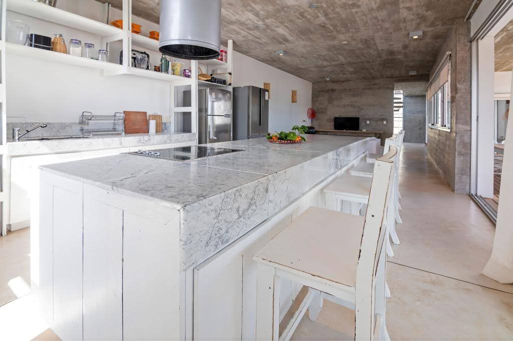 13f87401-abdd-4008-b867-eb3f680b204b