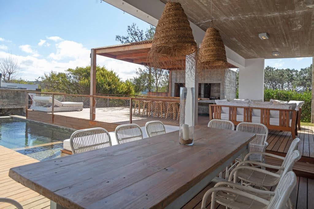 677823fa-7d5c-444d-bd83-f64dabe6dc93