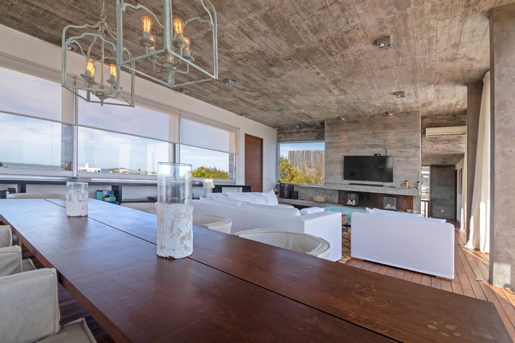 ca8422b0-1c9d-4c4e-97c6-99bd77294bf8