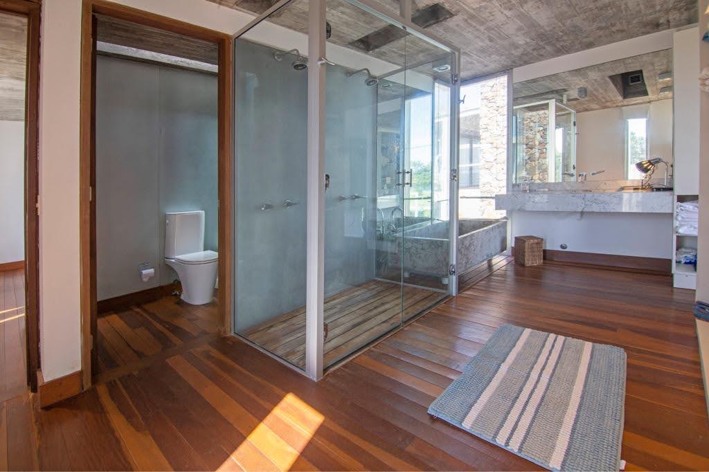 d8d79193-07bf-4560-9538-82250d01f54c