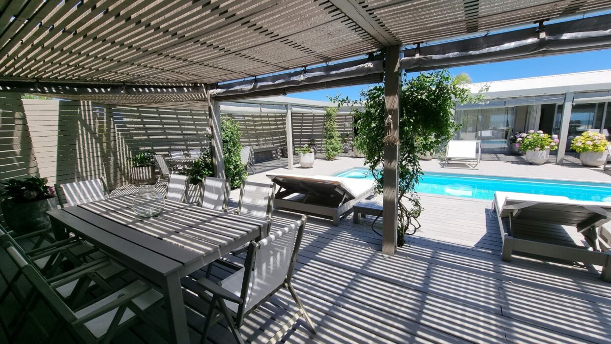 01beef98-af11-4bfc-adb5-6ebc57a45085