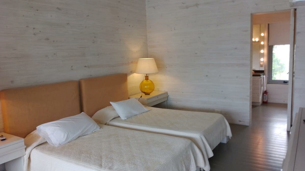 1d09c7be-192a-419b-9145-8096215969c1