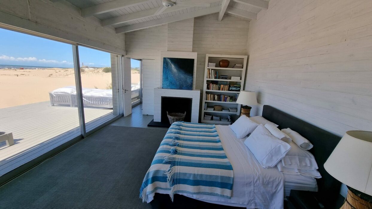 6f0a085c-33ef-44a4-ac17-48d7338d92a4