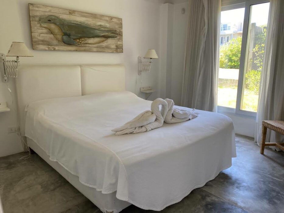 884b06f7-e0c1-449e-a8c4-46025892ddf1