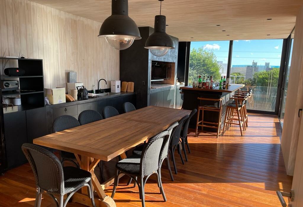 a330bf49-de39-4b33-9853-aba1517ab035