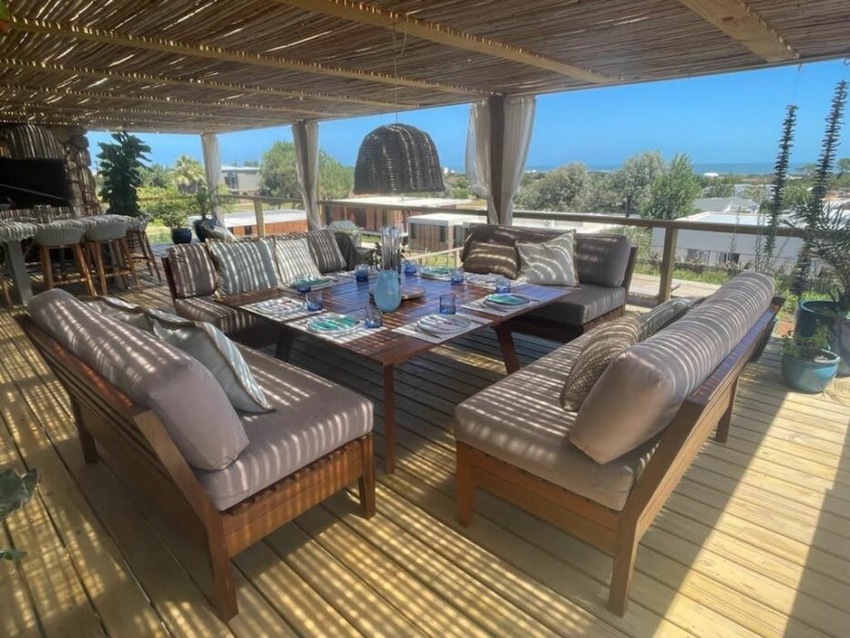 b5b0ae06-a5c6-46ff-b809-2a96d80a01a3