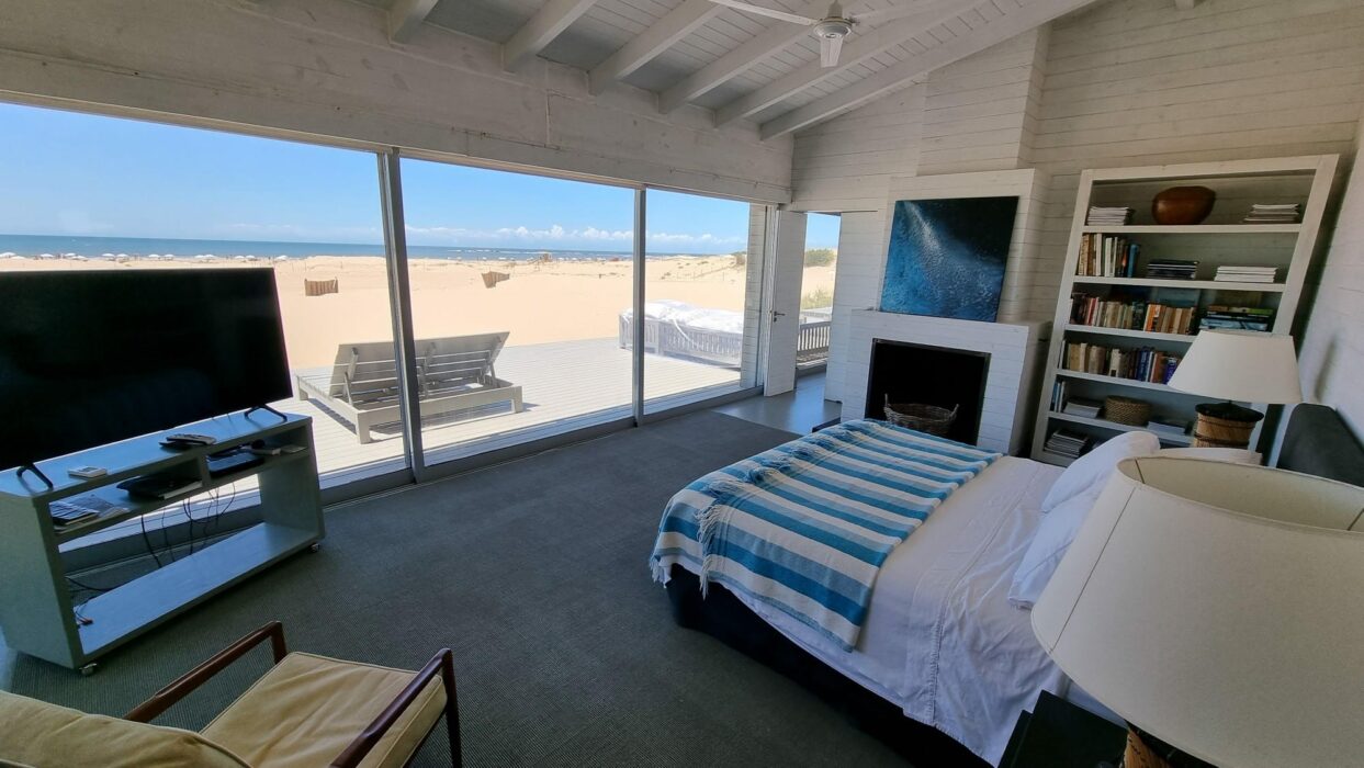 dc535afc-6640-41b9-b96c-e771713e89b5