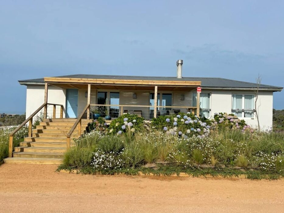 e8527e72-0188-4afa-835b-70c6e265c7b6