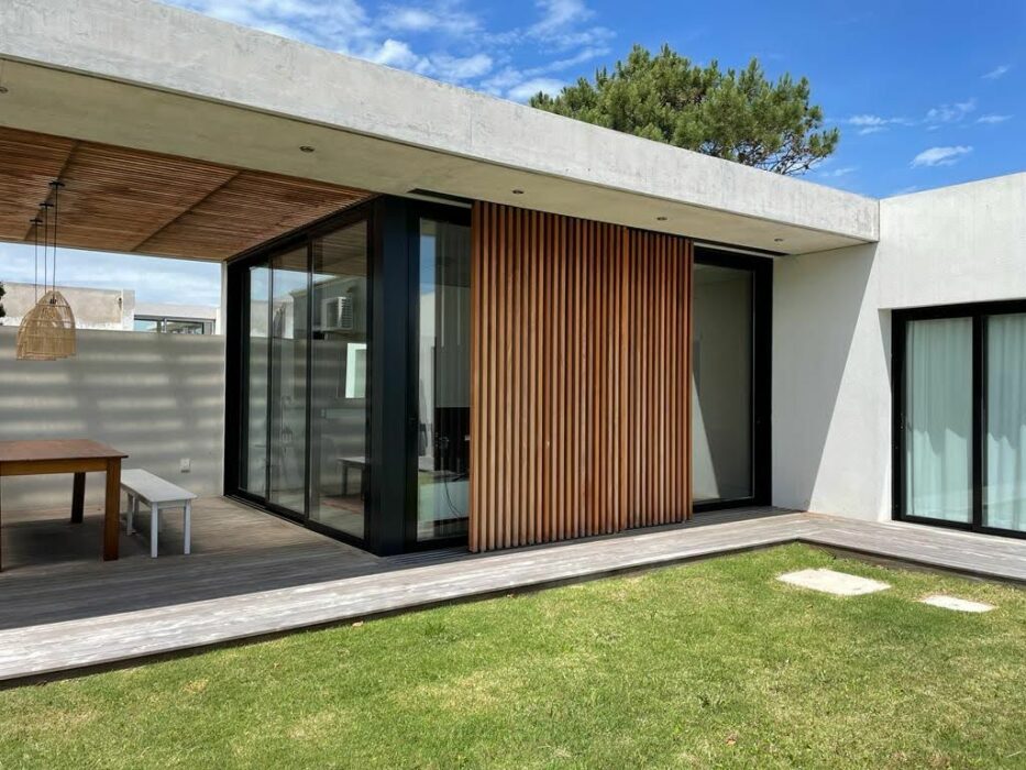 76c3008a-994d-4672-9834-36ab3cc51b92