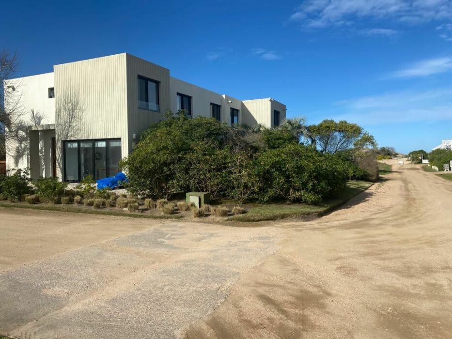 WhatsApp Image 2022-08-16 at 4.07.19 PM (2)