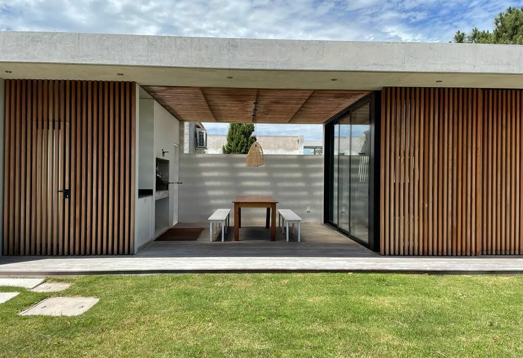 f5f0bcbc-3856-438e-90fe-80c31afad39f