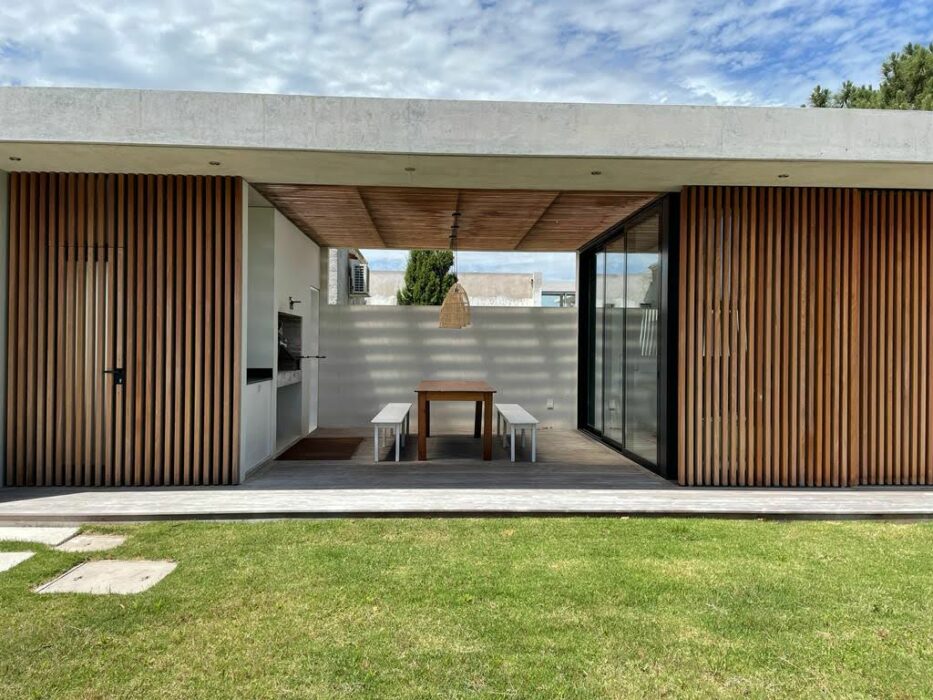 f5f0bcbc-3856-438e-90fe-80c31afad39f