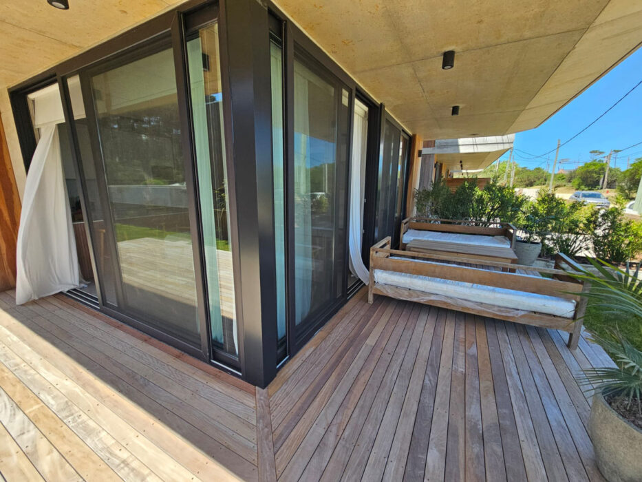 WhatsApp Image 2025-10-06 at 10.49.08 AM copia