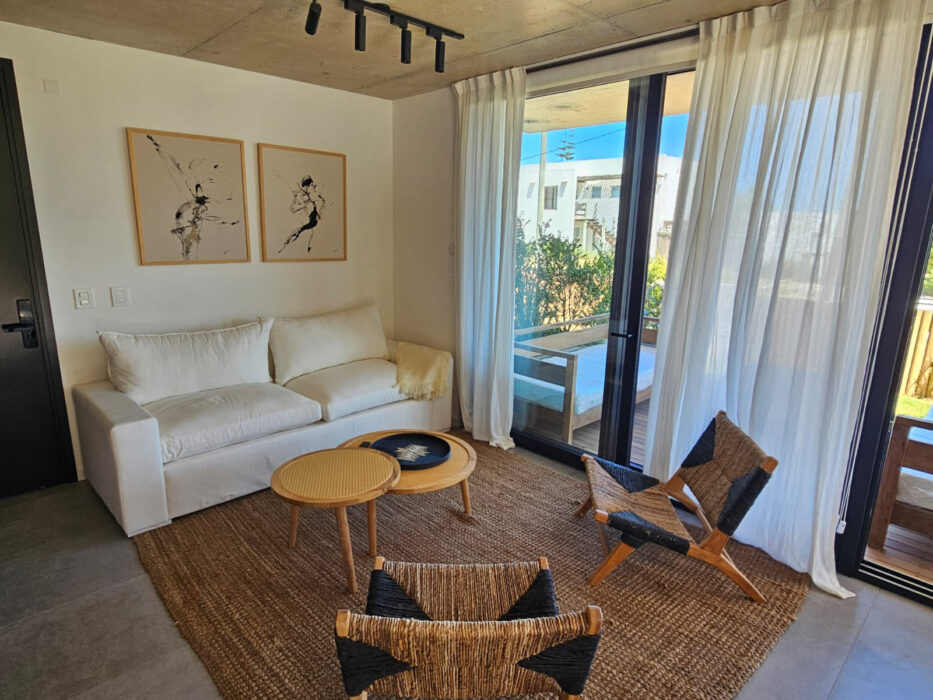 WhatsApp Image 2025-10-06 at 10.49.12 AM (3) copia