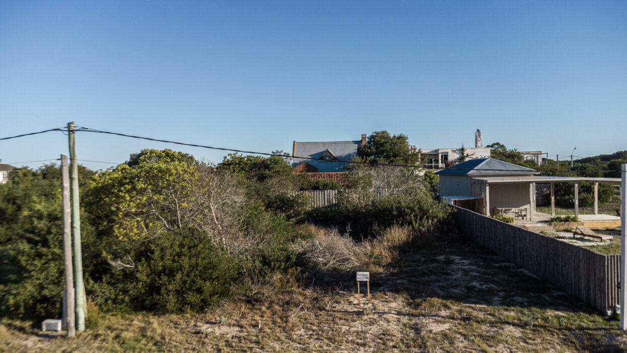 00b57d6b0ee741cfebb250d567b58490