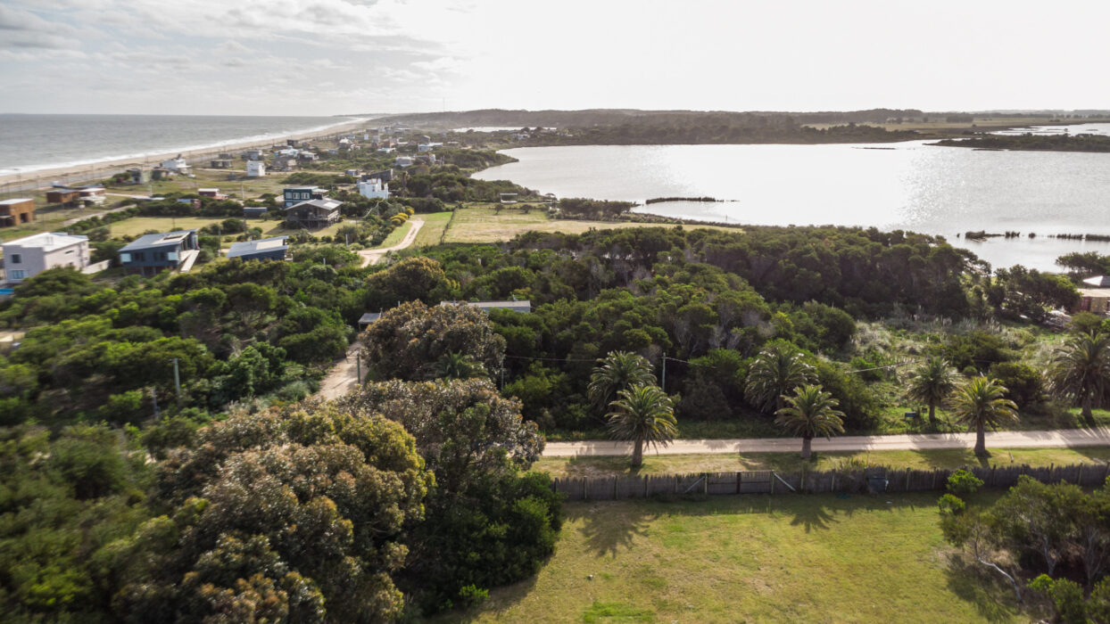 0144b2ddccd4aaf7ad7de28edaae3106