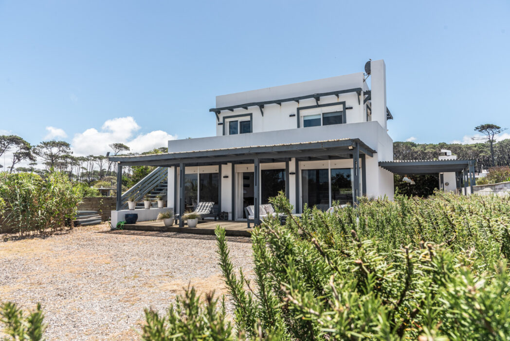 31b4a051437f58f6b7a35607b9e0e5a3