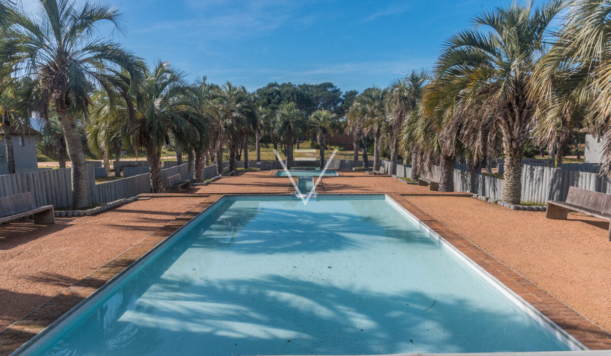 422d6dfbf97a6ea23d66598924ccc157