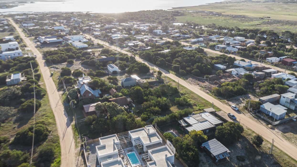 4afce084c241caaee352d474075246e4