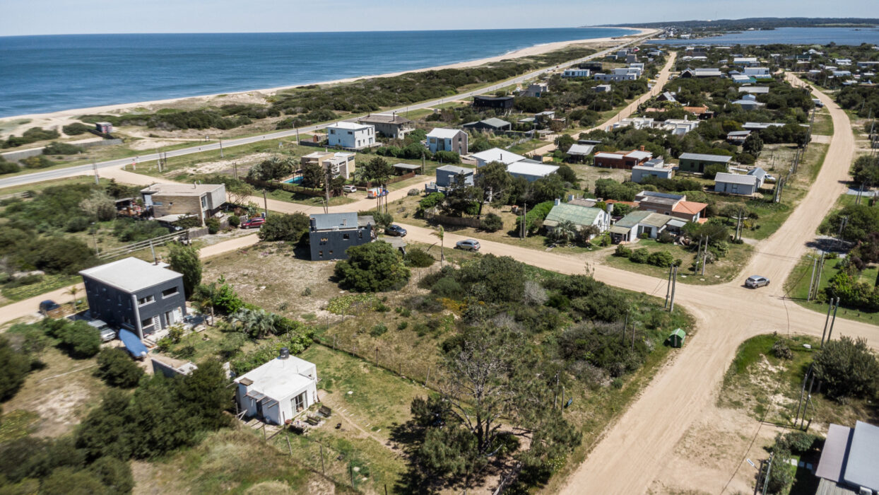 a2422be4005201ea58f3fea4a56599ba