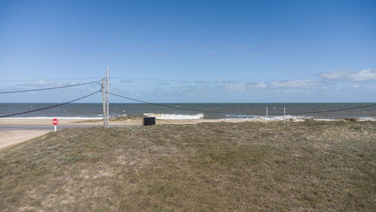 acf9956566a874426688081a0f9b8c9d