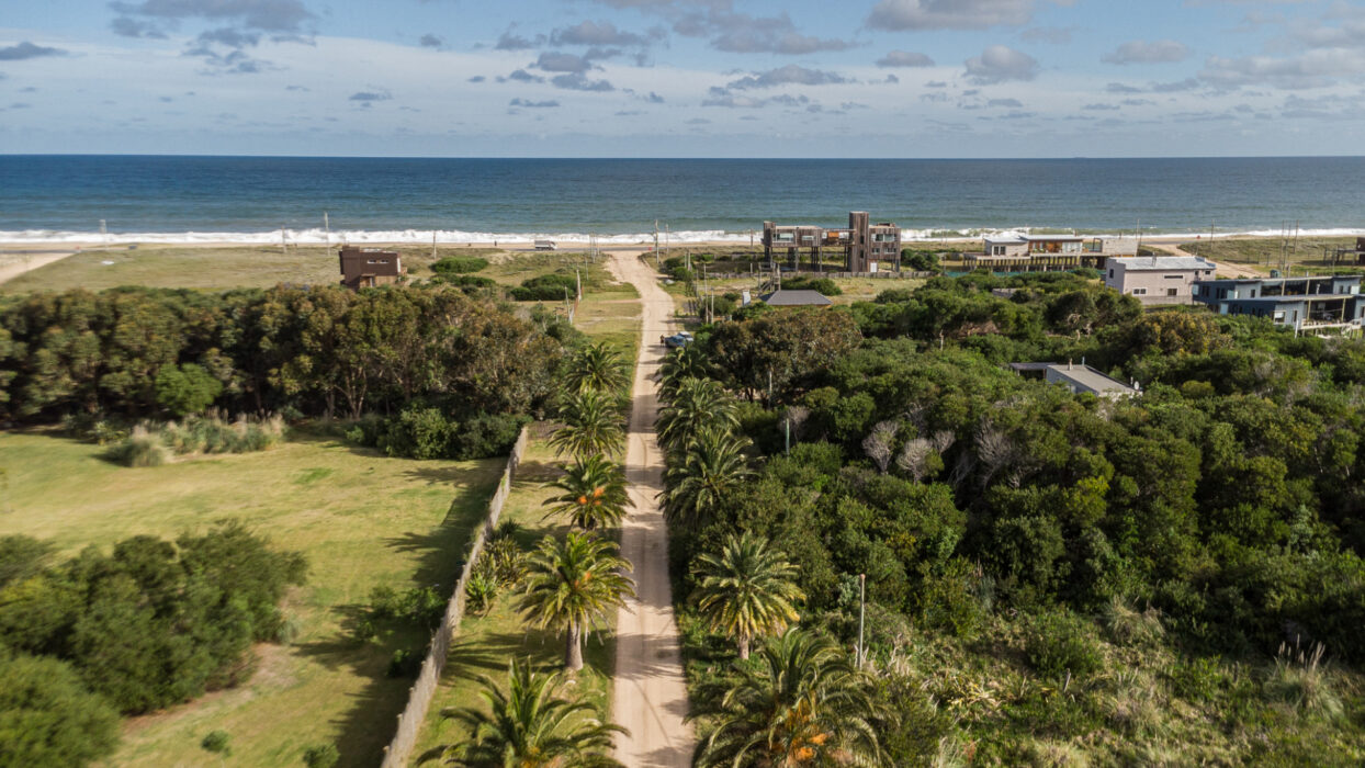 c011825e8b97aca8f5e0cfd975936a44