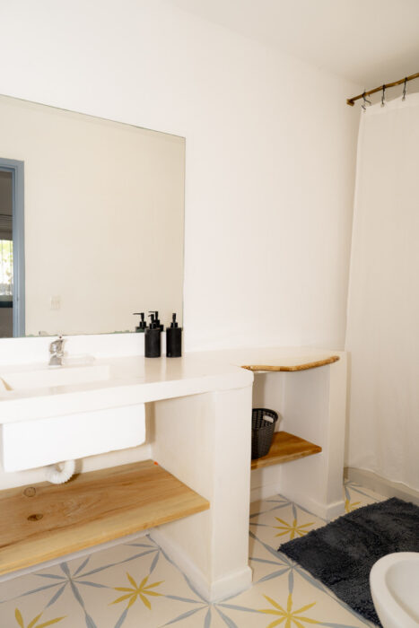 d9270ba0aebc61547aa8f4e28407c31c