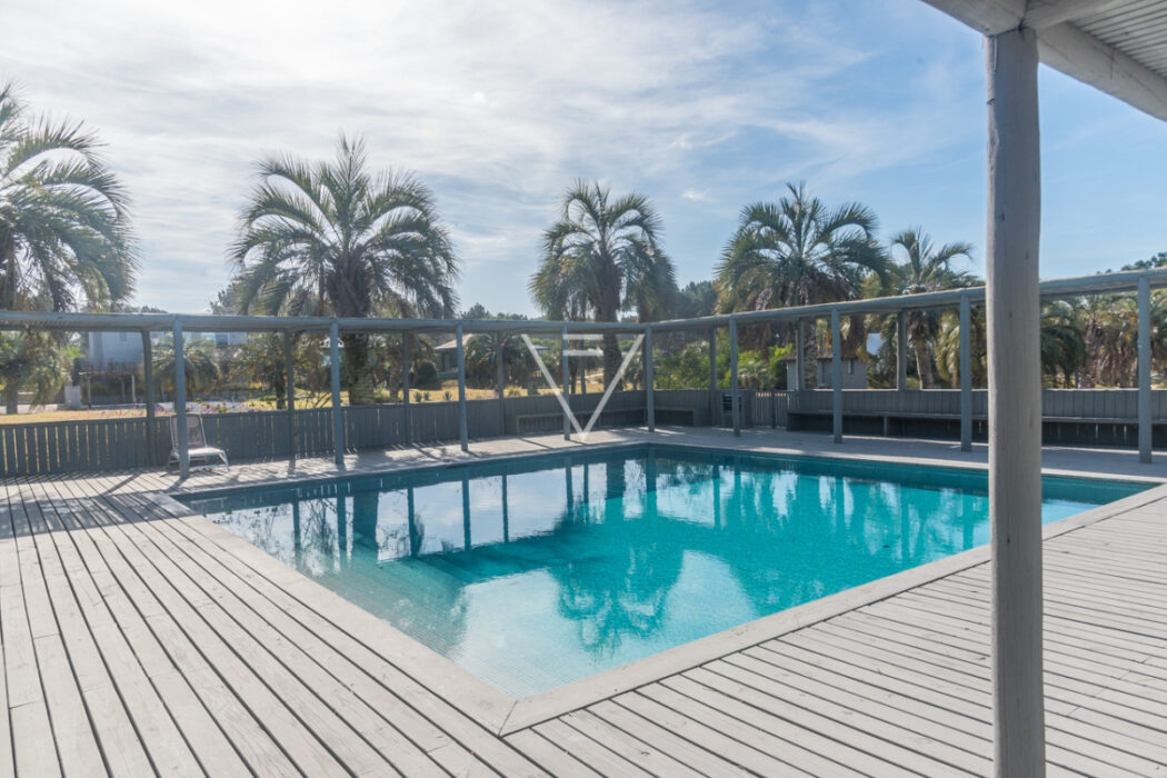 dcb57acea5df5ce9fe72504a108826ef