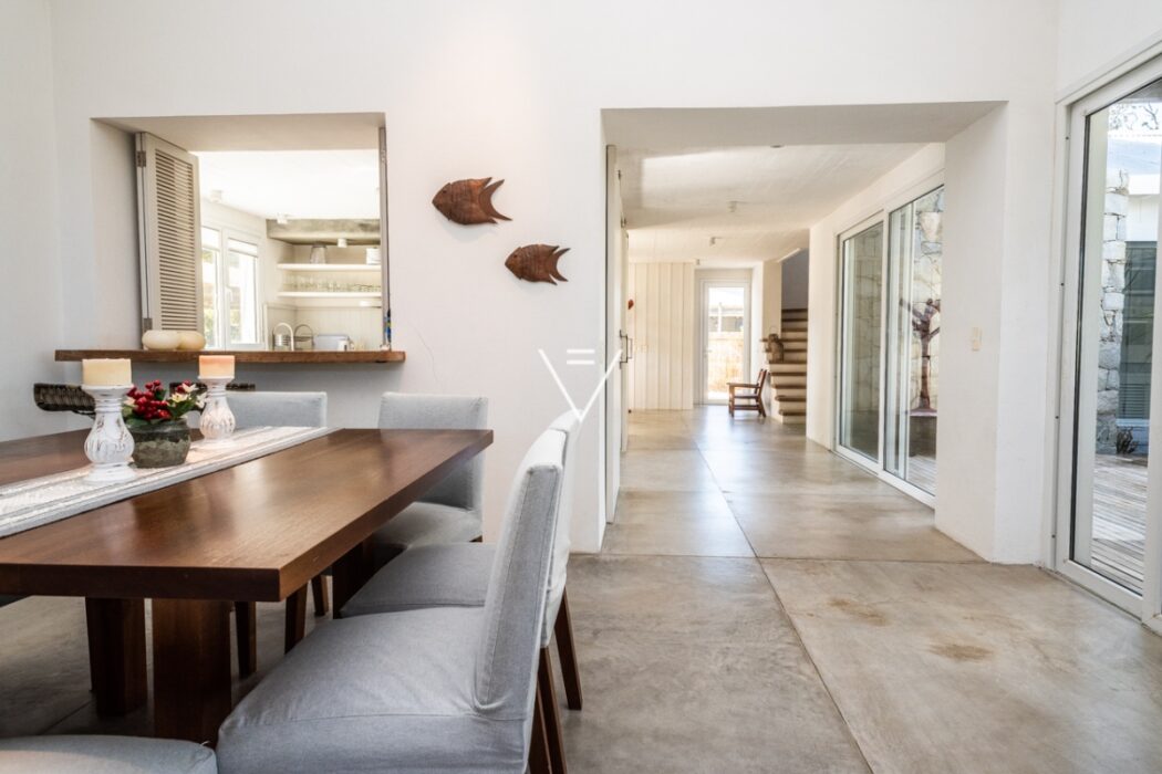 e50efae6acf35d27bd8c70c271abddb1