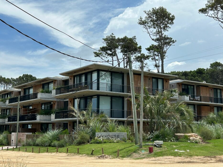 d7070d386e7990f6d2f65df6ade8efc8