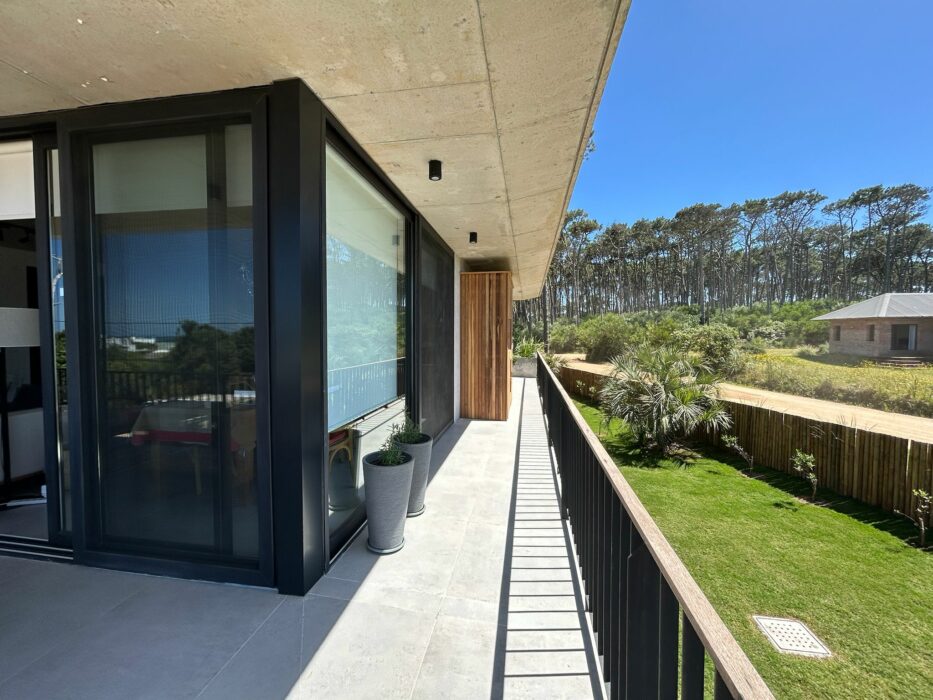 e614fc78b126fb6f907c19a008688d50